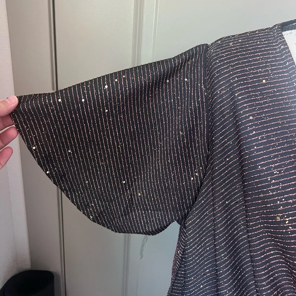 NWT Lane Bryant Metallic Black Wrap Top - Picture 3 of 6